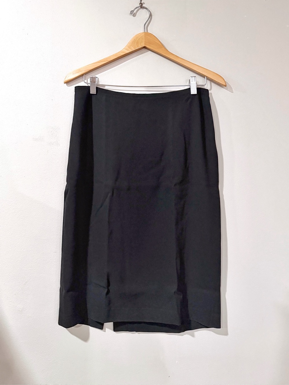 Prada Women IT 42 US 6 Black Acetate Pencil Midi Skirt Back Slit Quiet Luxury